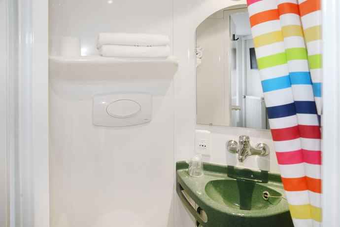 Imagen de la habitación del Hotel Fasth&ocirc;tel Reims. Foto 13