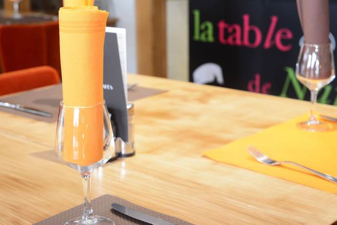 Imagen del bar/restaurante del Hotel Fasth&ocirc;tel Reims. Foto 5