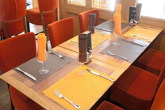Imagen del bar/restaurante del Hotel Fasth&ocirc;tel Reims. Foto 7