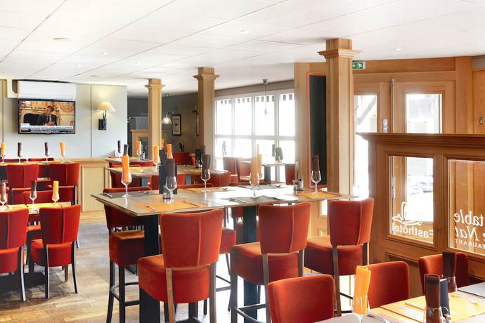 Imagen del bar/restaurante del Hotel Fasth&ocirc;tel Reims. Foto 8