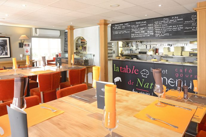 Imagen del bar/restaurante del Hotel Fasth&ocirc;tel Reims. Foto 9