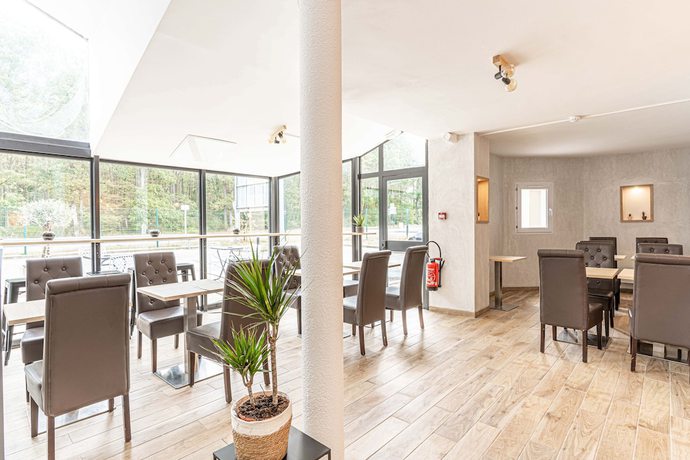Imagen de los interiores del Hotel Fasthotel Cl&eacute;on Rouen Sud. Foto 19