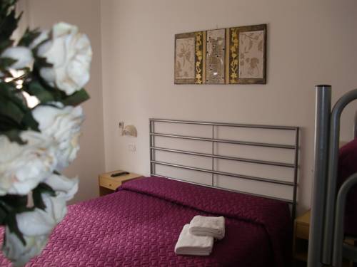 Imagen de la habitación del Hotel Fasthotel. Foto 3