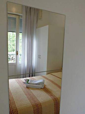 Imagen de la habitación del Hotel Fasthotel. Foto 5
