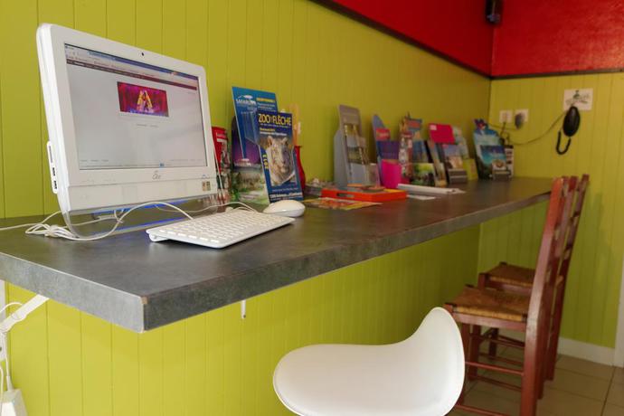 Imagen de los interiores del Hotel Fasthotel Le Mans. Foto 6