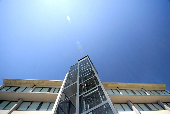 Imagen de los exteriores del Hotel Fasthotel Linate. Foto 13