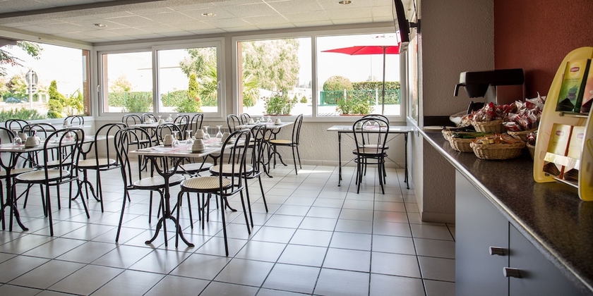 Imagen del bar/restaurante del Hotel Fasthotel Perigueux. Foto 7