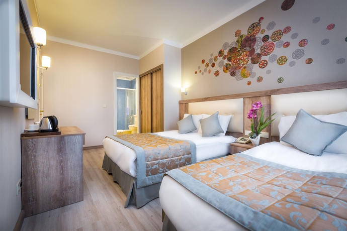 Imagen de la habitación del Hotel Fatih Corner. Foto 8