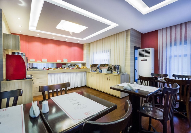Imagen del bar/restaurante del Hotel Fatih Corner. Foto 4