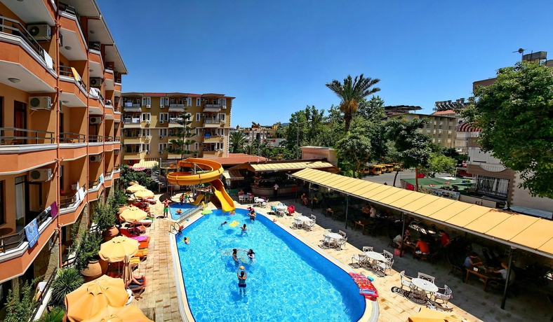 Imagen general del Hotel Fatih Kleopatra. Foto 1