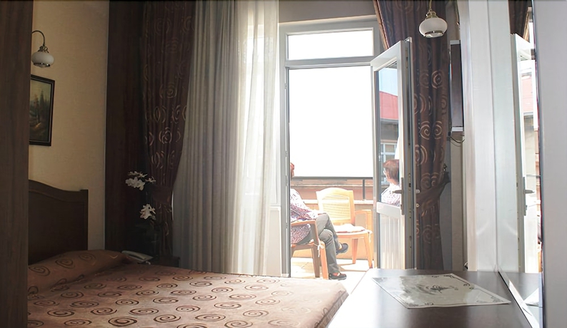 Imagen de la habitación del Hotel Fatih Resadiye. Foto 4