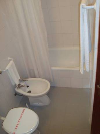 Imagen de la habitación del Hotel Fatima Guesthouse. Foto 6