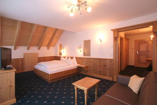 Imagen de la habitación del Hotel Fatlar. Foto 3