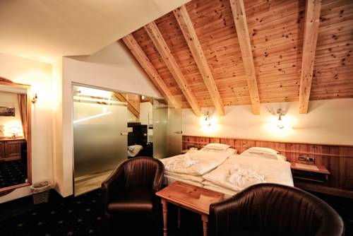 Imagen de la habitación del Hotel Fatlar. Foto 8