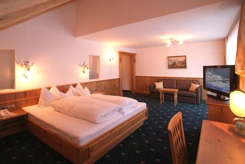 Imagen de la habitación del Hotel Fatlar. Foto 13