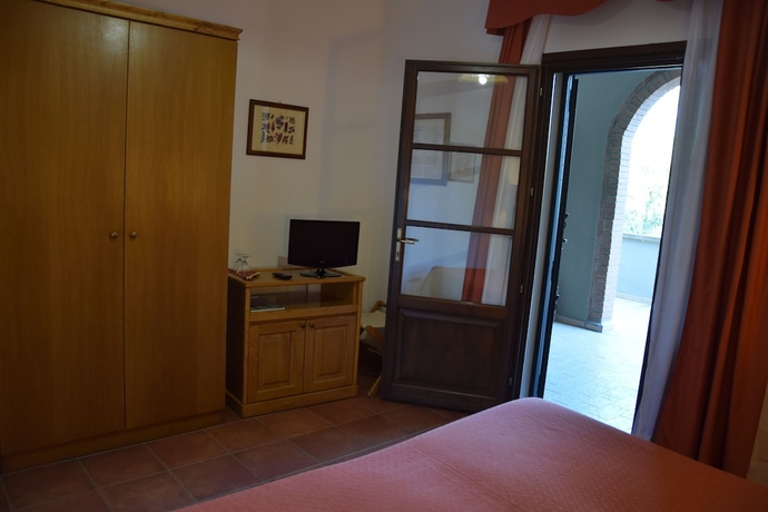Imagen de la habitación del Hotel Fattoria Belvedere. Foto 5