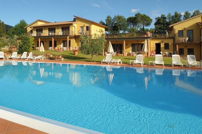Imagen de la piscina del Hotel Fattoria Degli Usignoli Hotel and Residence. Foto 16