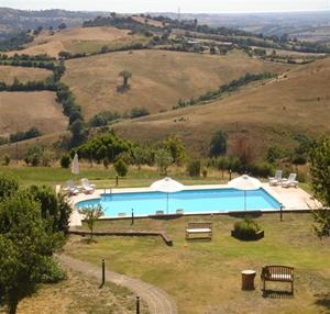 Imagen de la piscina del Hotel Fattoria Del Baccinello. Foto 6