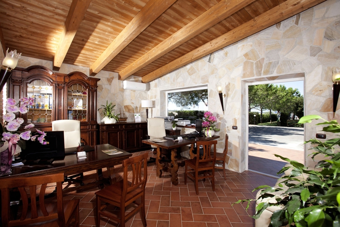 Imagen de los interiores del Hotel Fattoria Maremmana. Foto 9