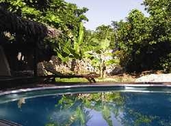 Imagen de la piscina del Hotel Fatumaru Lodge. Foto 8