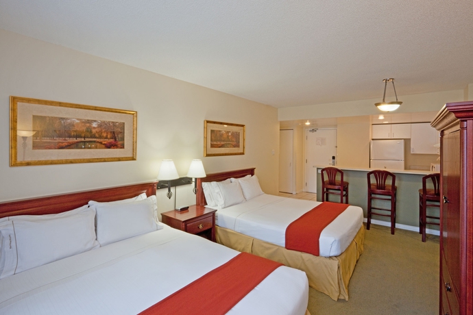 Imagen de la habitación del Hotel Faubourg Montreal. Foto 8