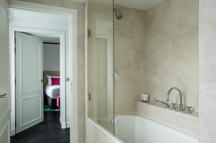 Imagen de la habitación del Hotel Fauchon L'Hotel. Foto 5