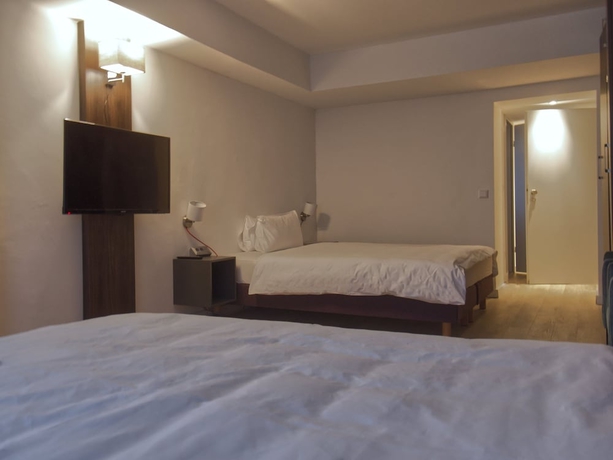 Imagen de la habitación del Hotel F&auml;hrhaus, Dusseldorf. Foto 9