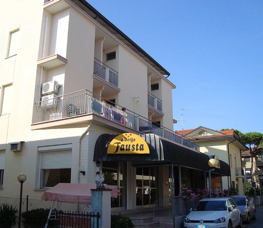 Imagen general del Hotel Fausta Igea Marina. Foto 1
