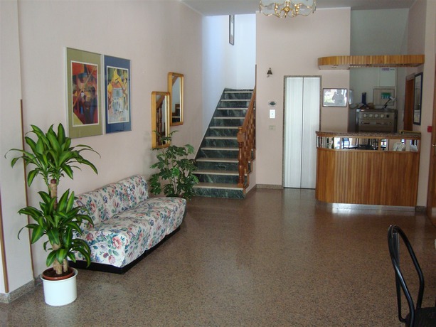 Imagen de los interiores del Hotel Fausta Igea Marina. Foto 7