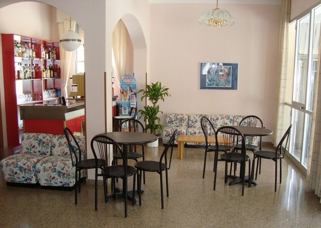 Imagen del bar/restaurante del Hotel Fausta Igea Marina. Foto 3