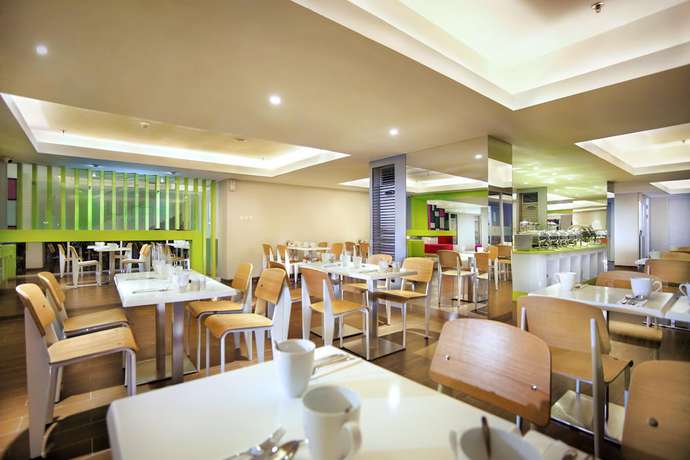 Imagen del bar/restaurante del Hotel Favehotel Gatot Subroto. Foto 2