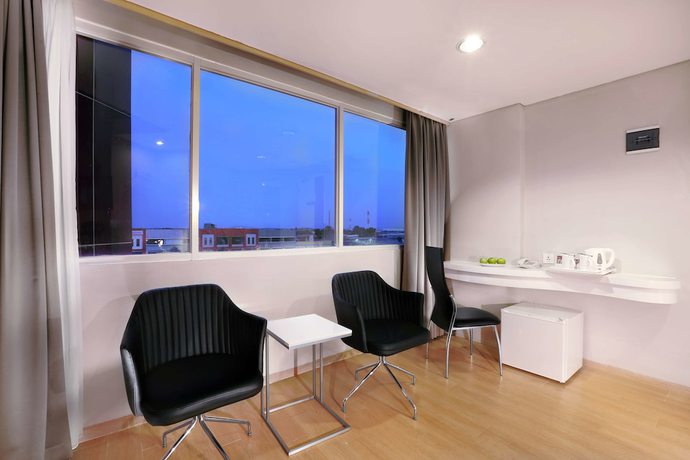 Imagen de la habitación del Hotel Favehotel Jababeka Cikarang. Foto 8