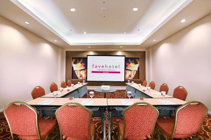 Imagen de los interiores del Hotel Favehotel Jababeka Cikarang. Foto 12