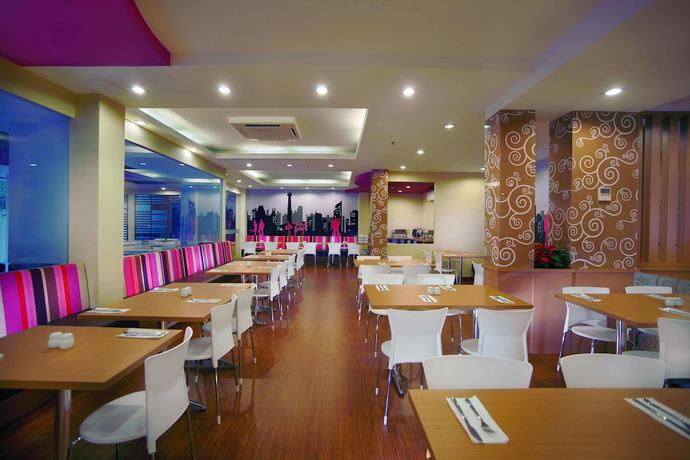 Imagen del bar/restaurante del Hotel Favehotel Kelapa Gading. Foto 2