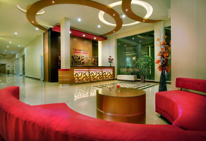 Imagen de los interiores del Hotel Favehotel Kusumanegara. Foto 14