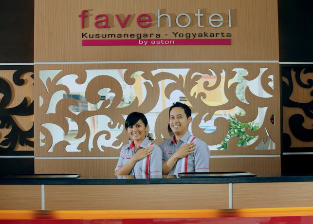 Imagen de los interiores del Hotel Favehotel Kusumanegara. Foto 16
