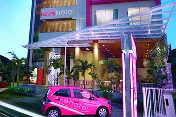 Imagen de los exteriores del Hotel Favehotel Kuta Square. Foto 6