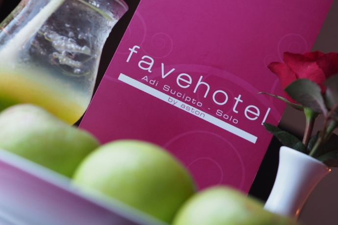 Imagen del bar/restaurante del Hotel Favehotel Manahan - Solo. Foto 6