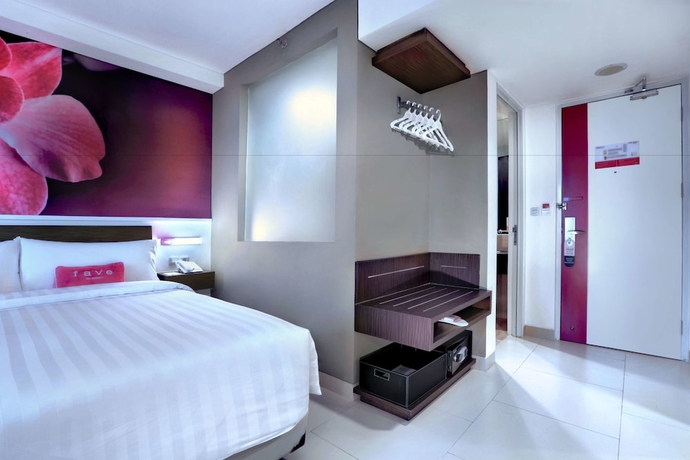 Imagen de la habitación del Hotel Favehotel Margonda. Foto 8