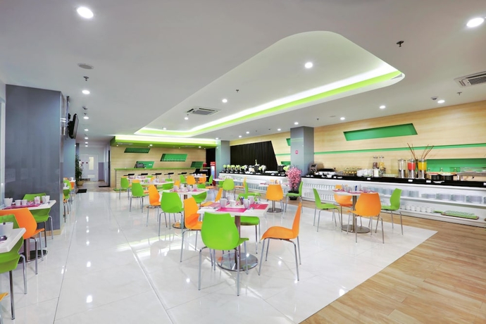 Imagen del bar/restaurante del Hotel Favehotel Olo Padang. Foto 3