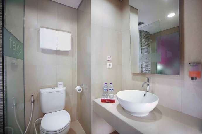 Imagen de la habitación del Hotel Favehotel Padjajaran Bogor. Foto 6