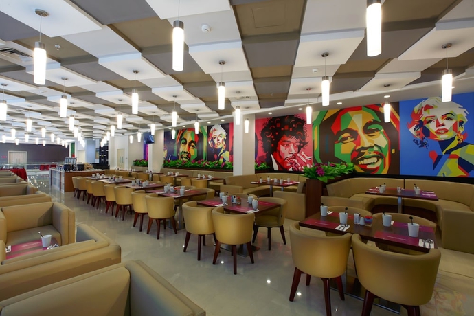 Imagen del bar/restaurante del Hotel Favehotel Pekanbaru. Foto 3