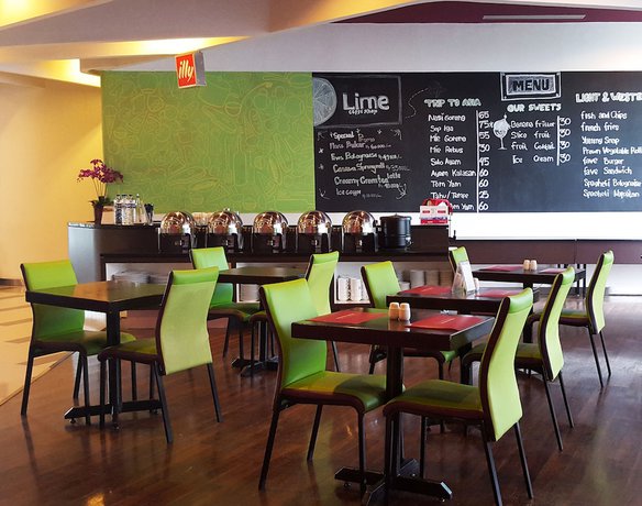 Imagen del bar/restaurante del Hotel Favehotel Pluit Junction. Foto 4
