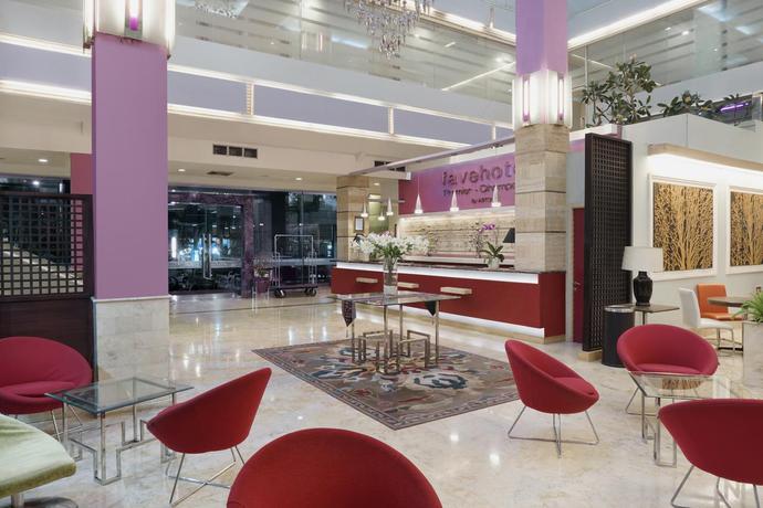 Imagen general del Hotel Favehotel Premier Cihampelas. Foto 12