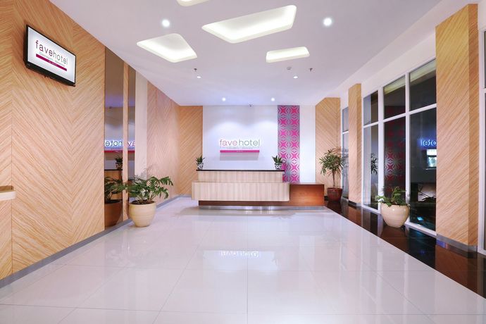 Imagen de los interiores del Hotel Favehotel Simpang Lima - Semarang. Foto 12
