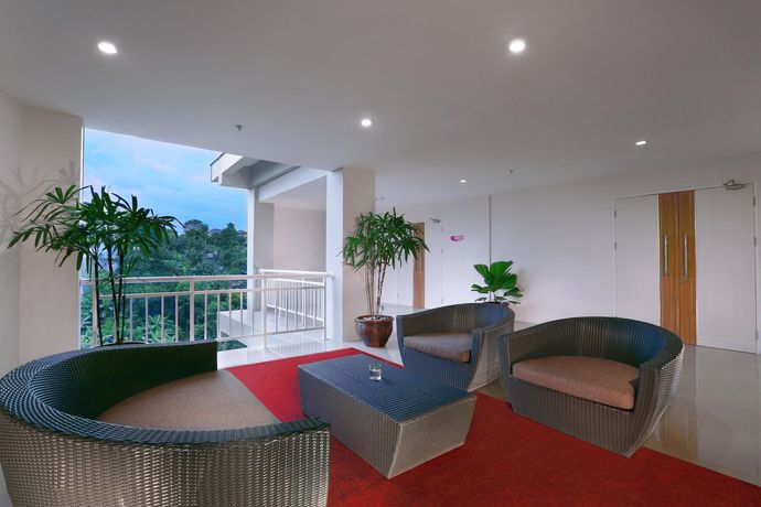 Imagen de los interiores del Hotel Favehotel Simpang Lima - Semarang. Foto 15