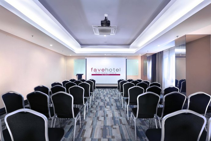 Imagen de los interiores del Hotel Favehotel Tanah Abang Cideng. Foto 12