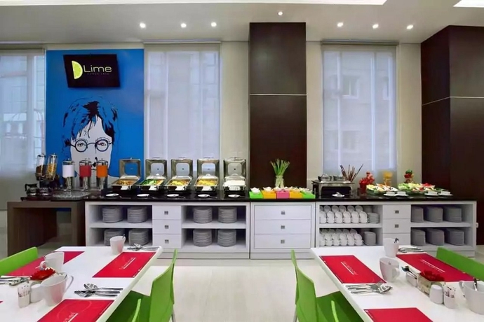 Imagen general del Hotel Favehotel Zainul Arifin. Foto 5