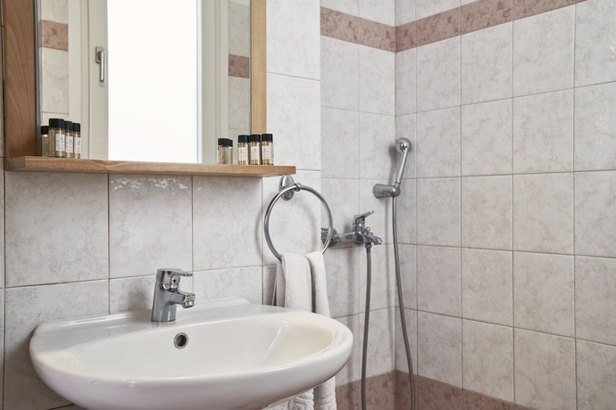 Imagen de la habitación del Hotel Favie Suzanne. Foto 10