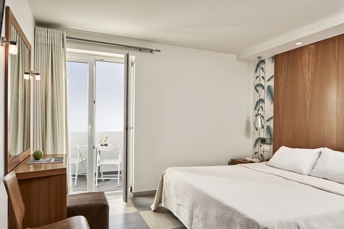 Imagen de la habitación del Hotel Favie Suzanne. Foto 12